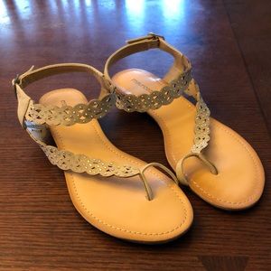 Maurice’s Tan Sandals (Size 10)